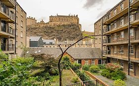 2Br Grassmarket Apartment With Castle View